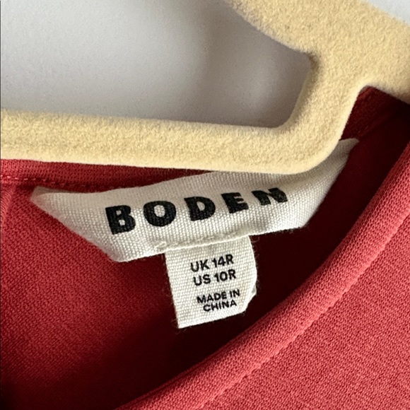 Boden Side Ruched Midi Dress - Picture 3 of 8